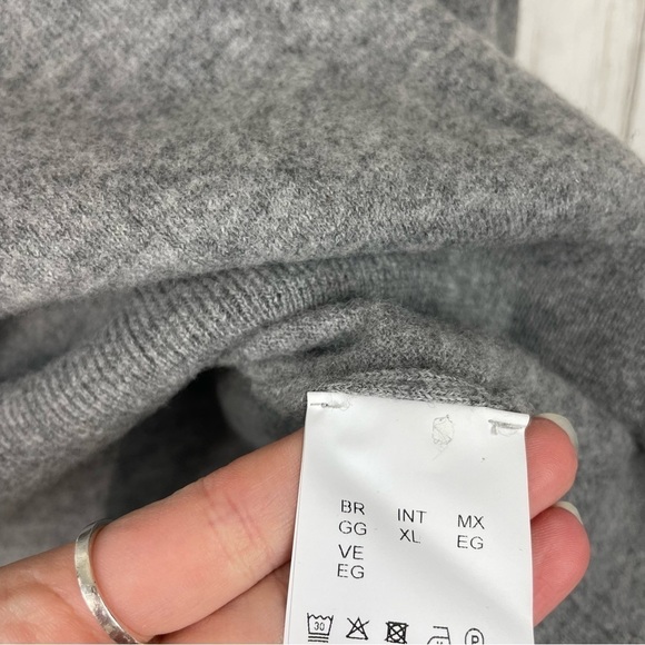 Hugo Boss gray merino wool sweater XL - Picture 5 of 7